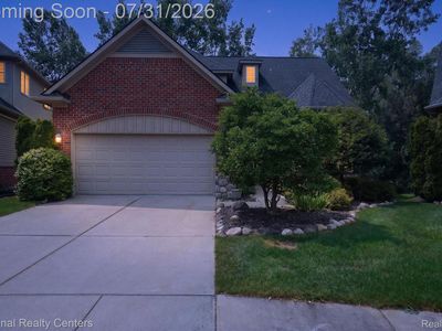5590 River Park Ct