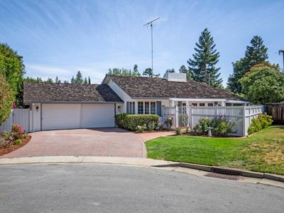 747 Alvina Ct