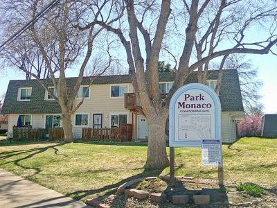 1165 S Oneida St #E