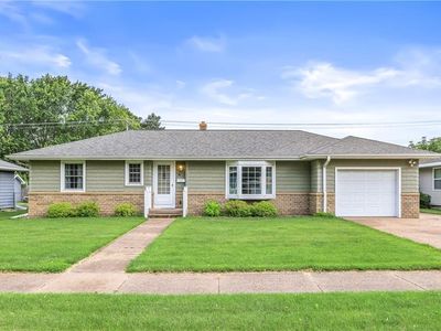 1216 E Lexington Blvd