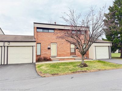 2038 Roman Ct