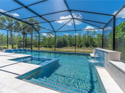 7343 Mockingbird CT