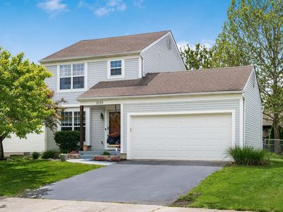 Property at 2133 Dunkeld Dr, Grove City, OH