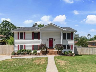 913 Riverview Dr