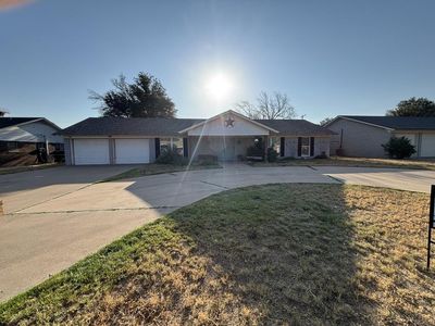 2612 Boeing Dr