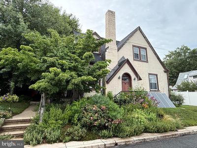 27 Johns Pl