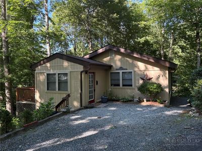 51 Pepperidge Lane