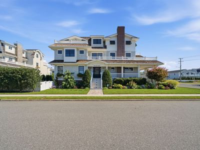 6188 Dune Dr