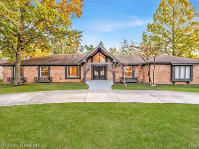 23271 Coventry Woods Ln