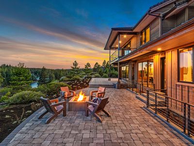 60925 Bachelor View Rd