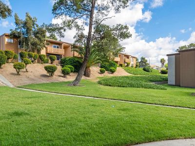 1051 Rock Springs Rd APT 202
