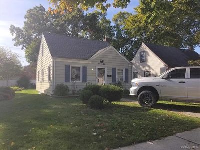 990 Ardmore Road