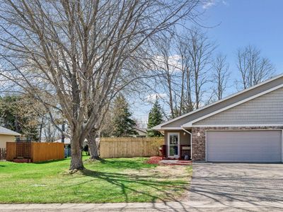 1135 Hidden Ln