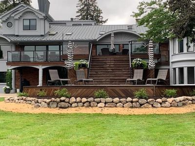 2440 Lake Angelus Ln