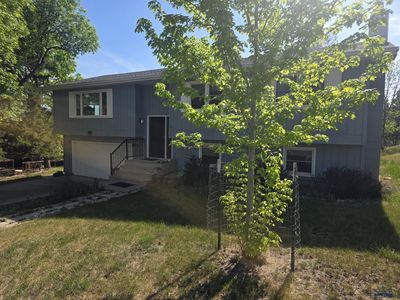 3120 Iris Dr