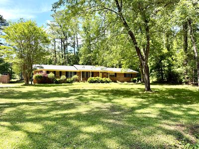606 Crestwood Dr