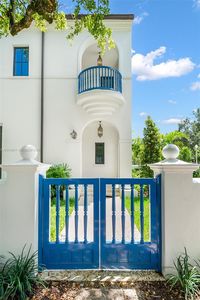 550 Malaga Avenue 1