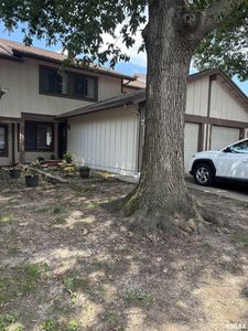7 Whisperglen Ln