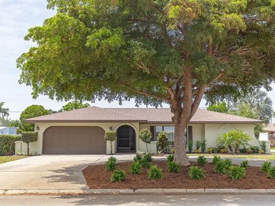 4005 17th Ave W