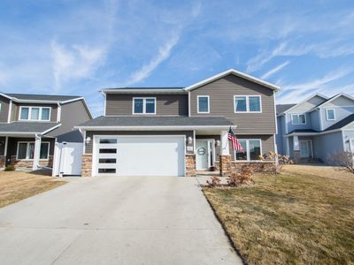 Property at 293 Redwood Dr, Mapleton, ND