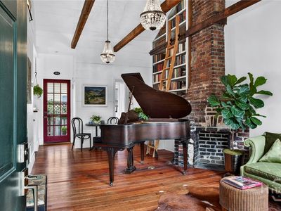 532 E Charlton Street