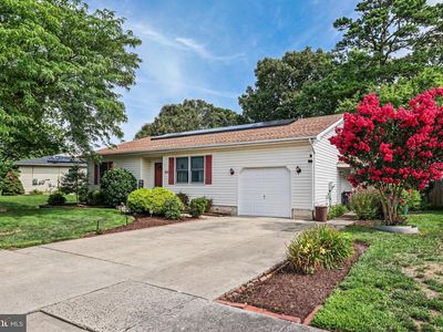 133 W Holly Ln