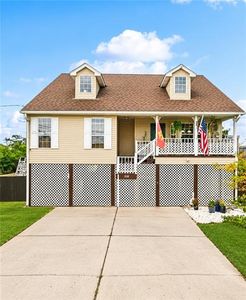 253 Carr Dr