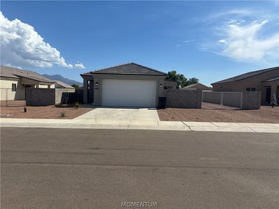 3306 E Farm Crest Avenue