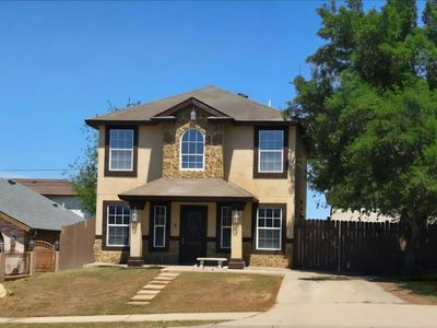 1136 Savannah Loop
