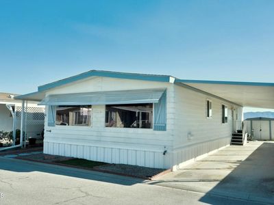 1150 Ventura Blvd #90