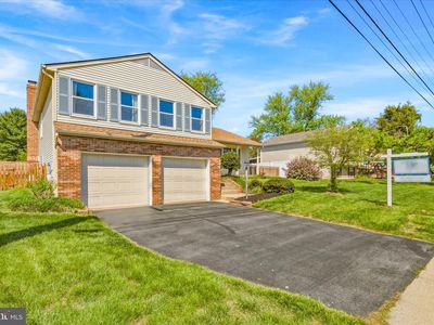 1323 Butterfly Ln