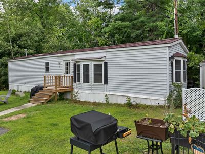 Property at 4 Colgate Road, Newmarket, NH