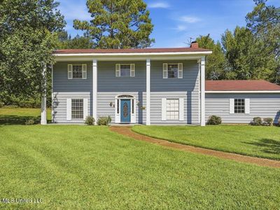 1086 Devonshire Dr