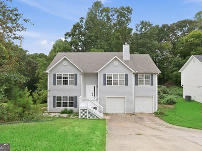 Property at 3852 Valley Creek Dr, Flowery Branch, GA