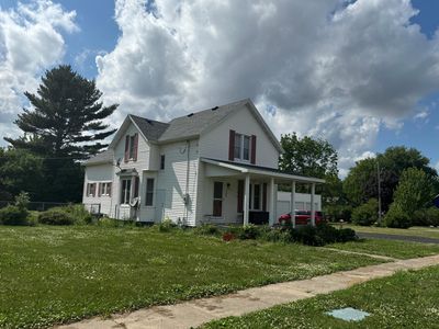 305 Mill St N