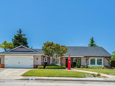 1062 Camelot Dr