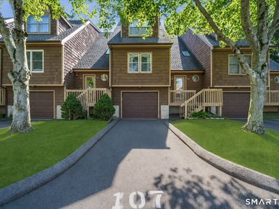 107 Meadow Street #107