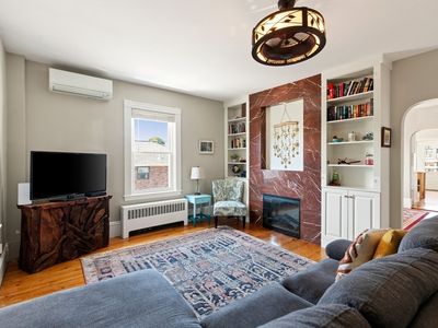 16 Dudley St APT 2
