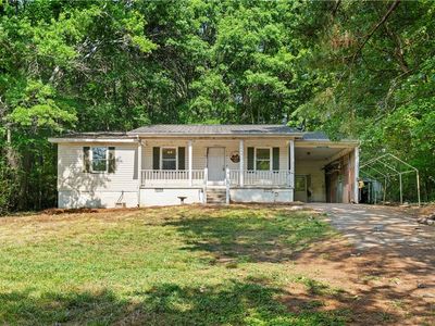 131 Hummingbird Ln SE