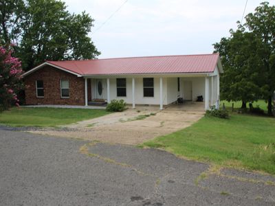 402 Canaan Rd