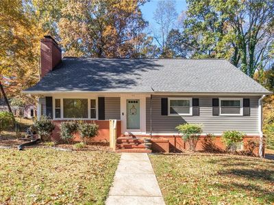 Property at 521 Dogwood Cir, High Point, NC