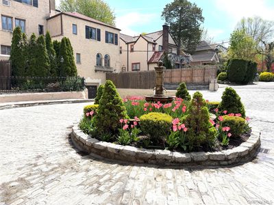215 Middle Neck Road #15-3B