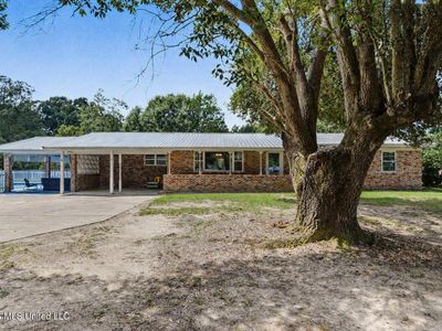 22612 Highway 613