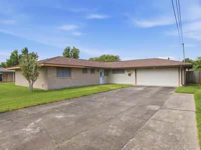 4009 Pleasant Dr