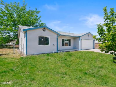 408 S 90th Ave