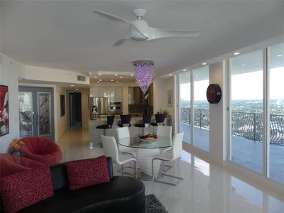 100 S Birch Rd #2502C