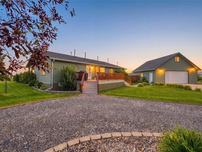 308 Latigo Ln
