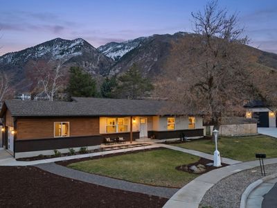 7337 S Winesap Cir E