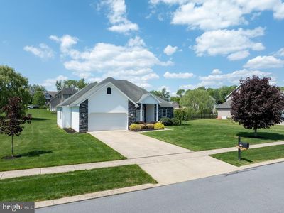 160 Aster Ave