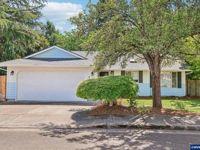 712 Max Ct N
